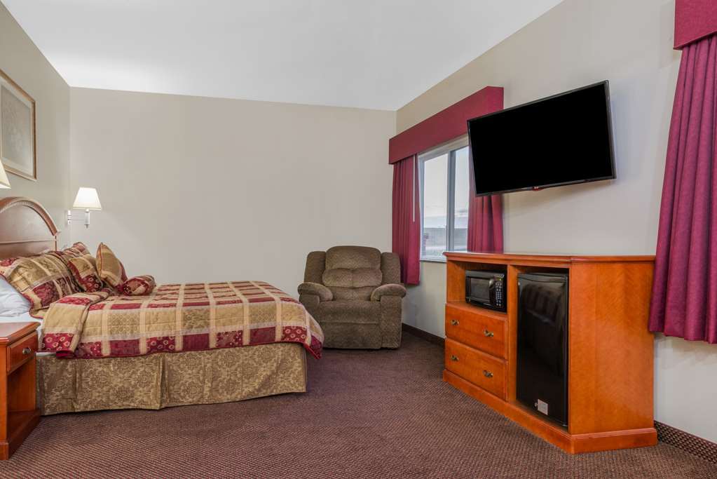 Hotel Super 8 By Wyndham Salina Habitación foto